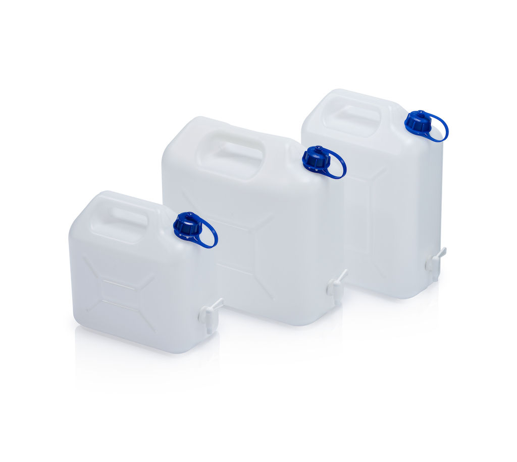 PLASTIC CANISTERS WITH A TAP